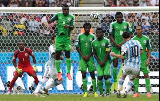 Con un Lionel Messi magistral, Argentina vence a Nigeria; Bosnia e Irán se despiden