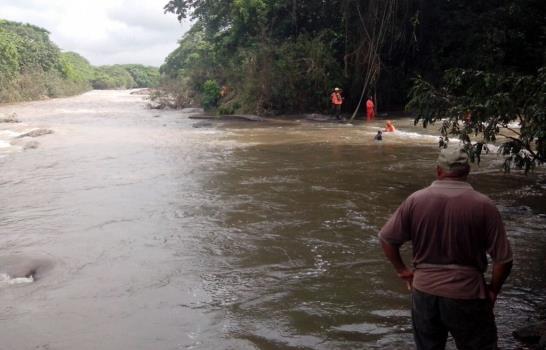 Recuperan cadáver de comerciante que fue arrastrado por río en El Seibo