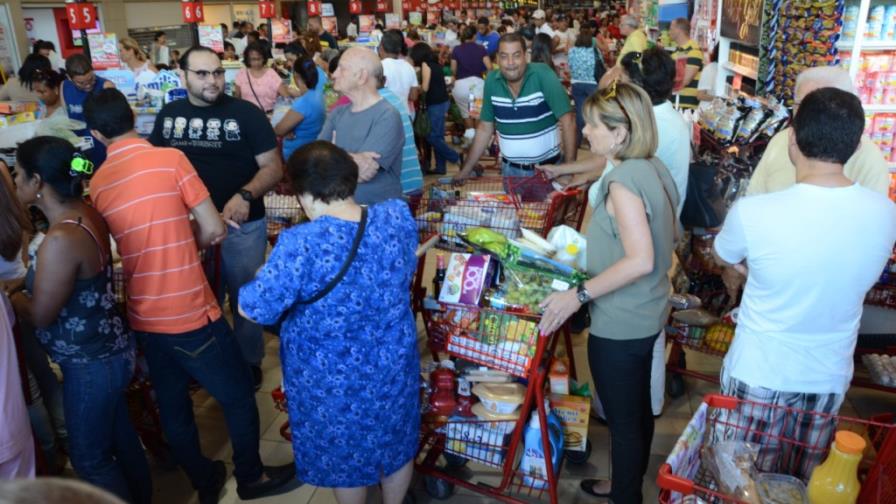 Abarrotan el Bravo por descuento de ITBIS