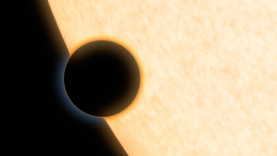 Descubren agua en la atmósfera de un exoplaneta del tamaño de Neptuno