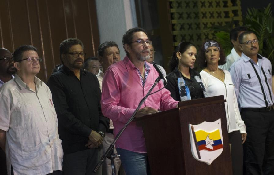 La guerrilla colombiana presenta nuevos negociadores
