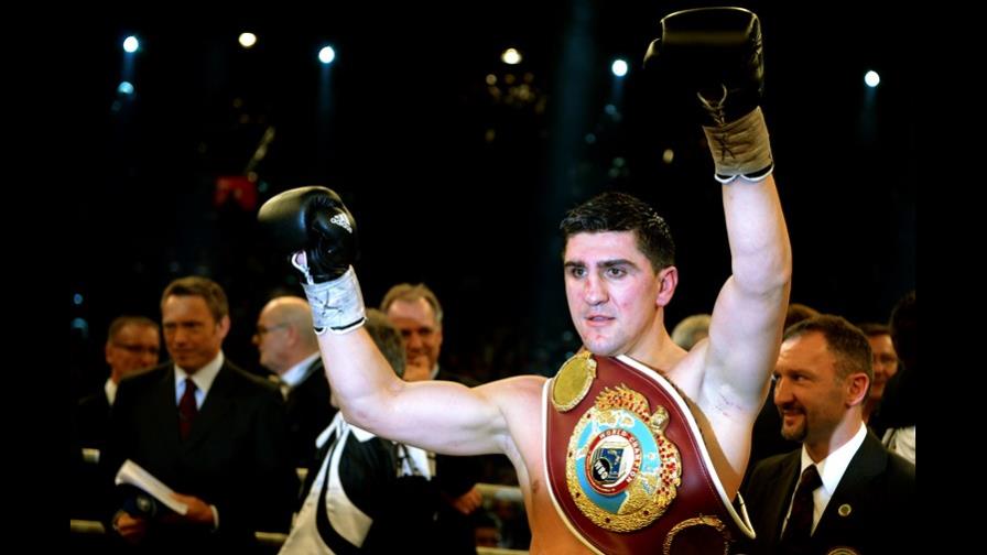 Huck vence a Arslan y retiene cetro de la OMB