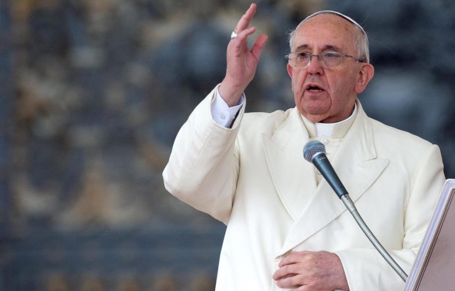 El papa Francisco pide el cese de la violencia en Venezuela