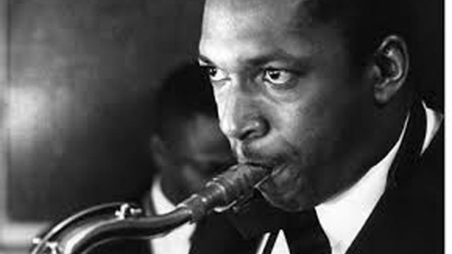 Donan al Smithsonian saxofón de John Coltrane y fotos no publicadas