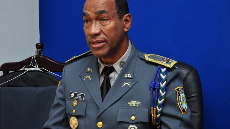 Roban pertenencias del vocero policial de Santiago de su oficina Roban pertenencias del vocero policial de Santiago de su oficina