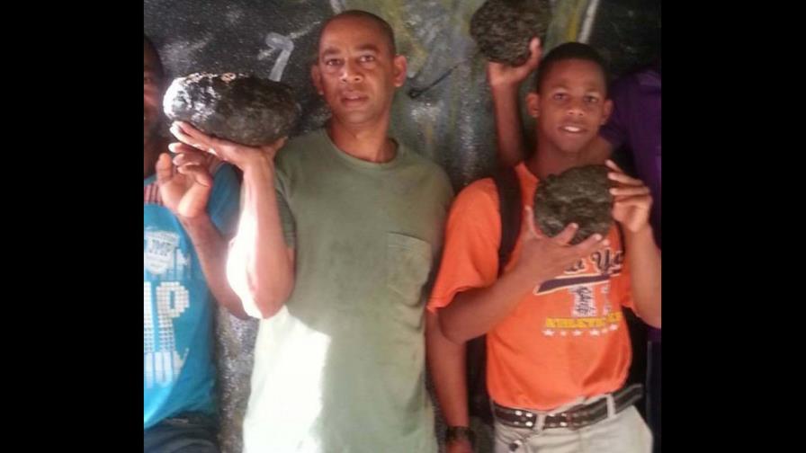 Hallan cuatro pedazos de Ambar valorados en RD$ 25.5 MM en el Municipio del Valle Hallan cuatro pedazos de Ambar valorados en RD$ 25.5 MM en el Municipio del Valle