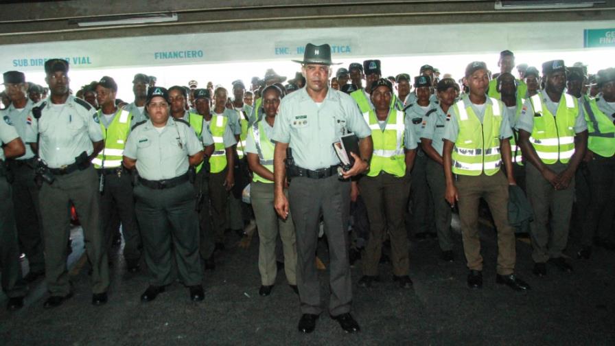 Director de AMET prohíbe a agentes socializar en horas laborales