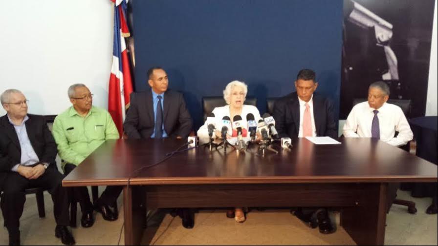 PRM denuncia PLD pretende imponer su propuesta de Ley de Partidos PRM denuncia PLD pretende imponer su propuesta de Ley de Partidos