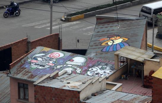 El teleférico convierte los tejados de La Paz en nuevos lienzos para artistas