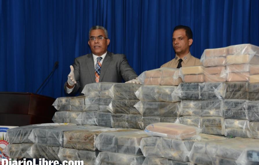 Investigan decomiso de 775 paquetes de drogas cerca de Saona