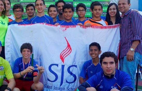 Saint Joseph conquista copa fútsal colegial 2014