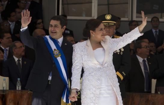 Juan Orlando Hernández asume como nuevo presidente de Honduras