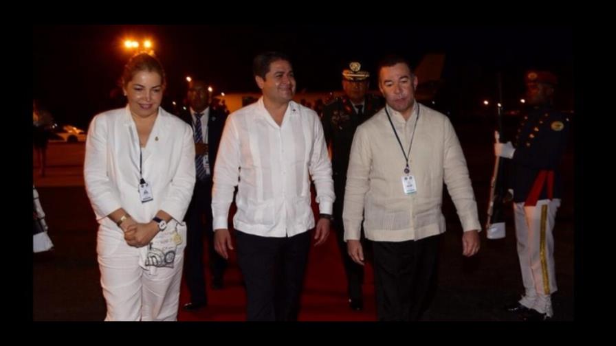 Mandatarios empiezan a llegar al país para participar en la Cubre del Sica