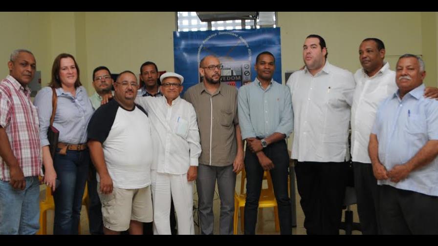 Comisión del PRD dará informe el martes; dice recomendará sanciones Comisión del PRD dará informe el martes; dice recomendará sanciones