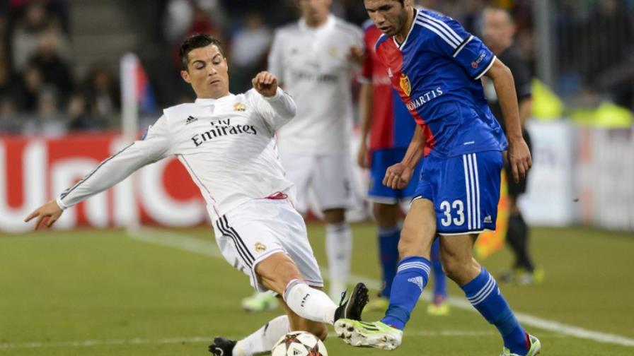 Cristiano Ronaldo iguala a Raúl González en la tabla histórica de artilleros de la Liga de Campeones Cristiano Ronaldo iguala a Raúl González en la tabla histórica de artilleros de la Liga de Campeones