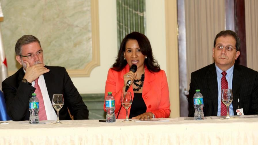 El 911 evitó que 27 personas se suicidaran durante festividades navideñas El 911 evitó que 27 personas se suicidaran durante festividades navideñas