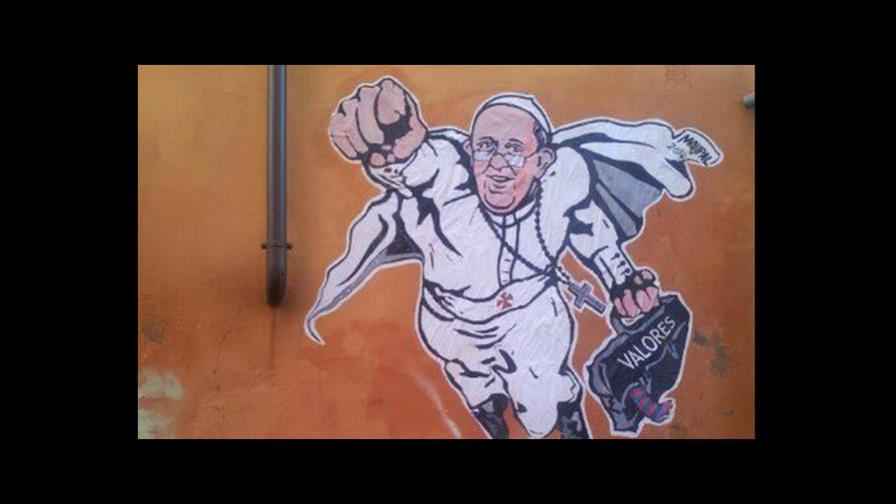 El papa Francisco aparece retratado como Superman en los muros de Roma El papa Francisco aparece retratado como Superman en los muros de Roma