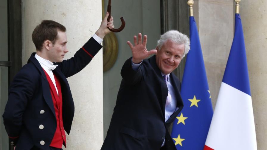 Presidente de Francia está abierto a vender Alstom