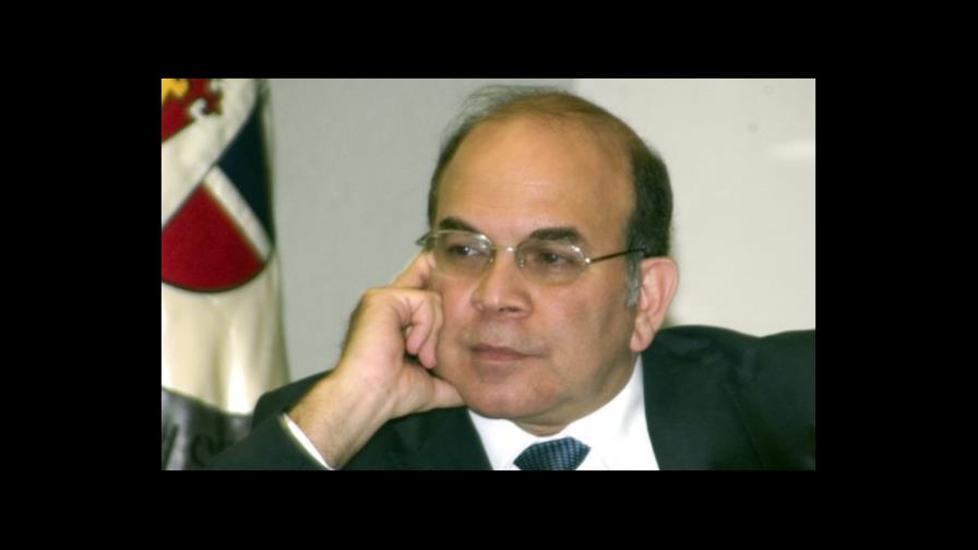 Pelegrín Castillo presenta formal renuncia como diputado