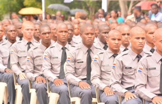 Policía incorpora 1,284 nuevos rasos a labores preventivas Policía incorpora 1,284 nuevos rasos a labores preventivas