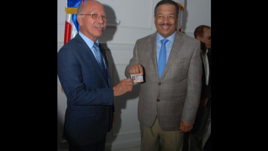 La falta documentos afecta la regularización de haitianos La falta documentos afecta la regularización de haitianos