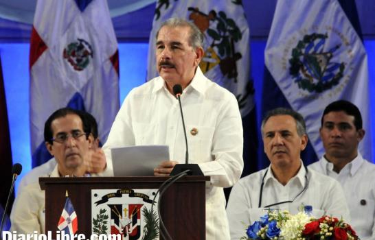 Danilo Medina asegura que en 18 meses han salido 528 mil de la pobreza