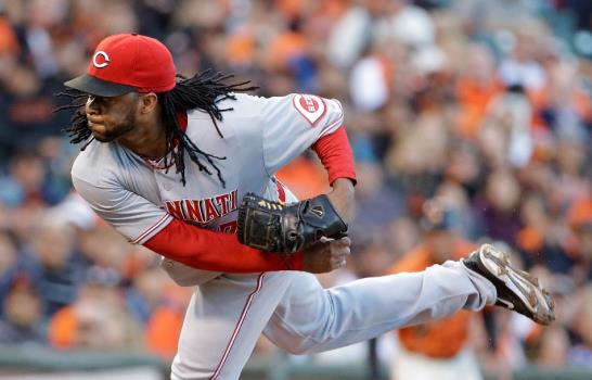 Rojos vencen a Gigantes; Cueto en otra labor magistral desde el montículo