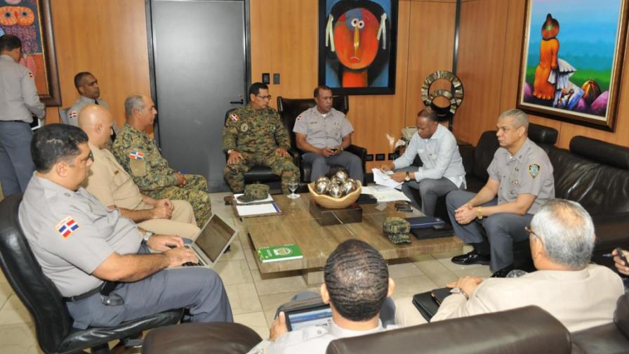 El Ejército y la Policía Nacional acuerdan aunar esfuerzos contra la delincuencia