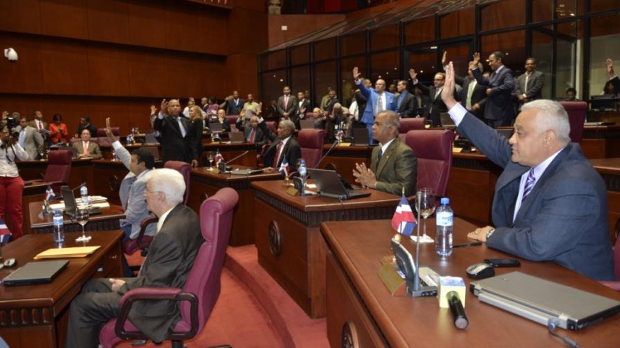 El Senado convierte en ley el proyecto del parque nacional Loma Miranda El Senado convierte en ley el proyecto del parque nacional Loma Miranda