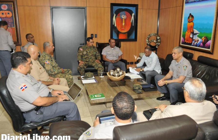 The Army and the National Police agree to join forces against crime