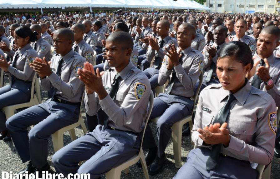 La Policía Nacional gradúa 1,754 agentes para labores preventivas