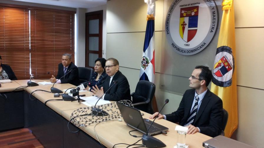 PUCMM anuncia registro de patente internacional en invento de Nanociencia