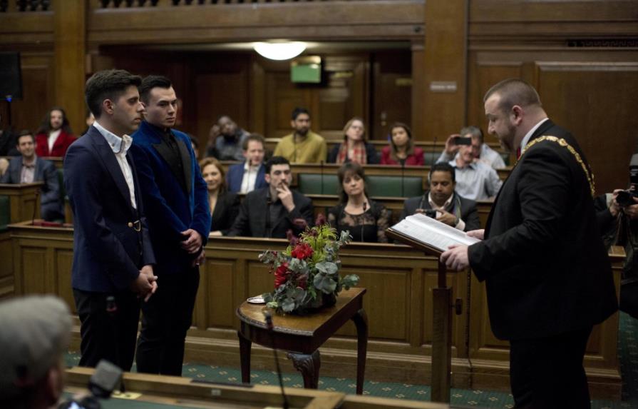 Entra en vigor la ley británica que autoriza el matrimonio entre homosexuales