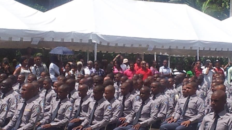 La Policía Nacional manda a la calle 1,284 nuevos agentes