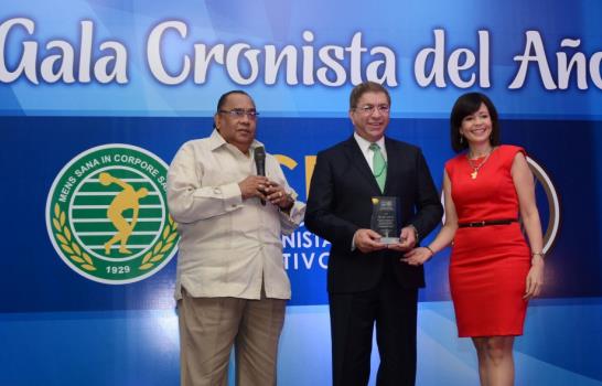 Enrique Rojas fue escogido como Cronista del Año por la ACD