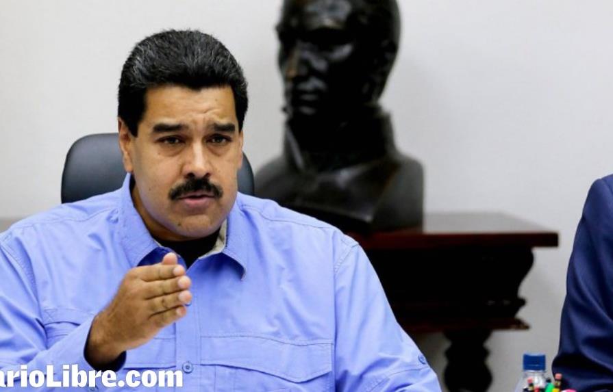 Venezuela recorta presupuesto por caída precio crudo