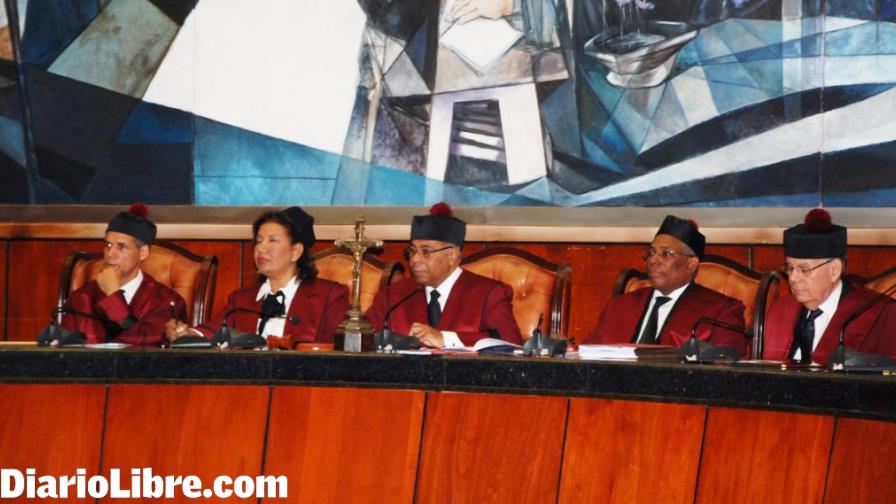 Constitutional Tribunal warns the Police and the Armada of the Dominican Republic about forced retirements