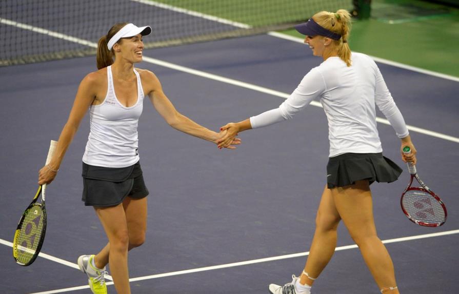 Martina Hingis gana su primer título de dobles desde 2007