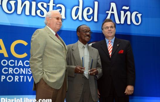 Enrique Rojas, gran ganador de los premios ACD como Cronista del Año