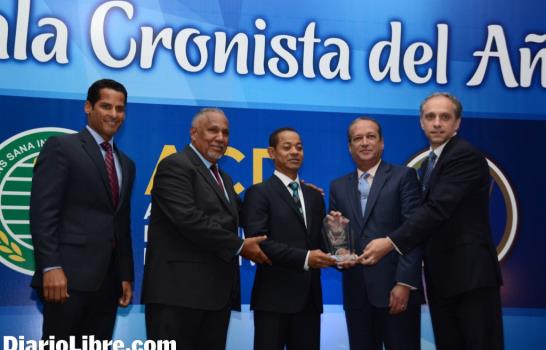 Enrique Rojas, gran ganador de los premios ACD como Cronista del Año