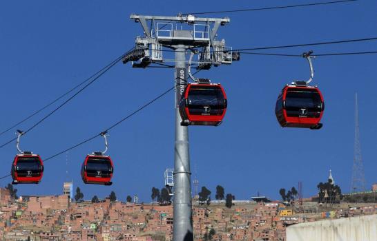 Bolivia estrena la red urbana de teleférico más alta del mundo