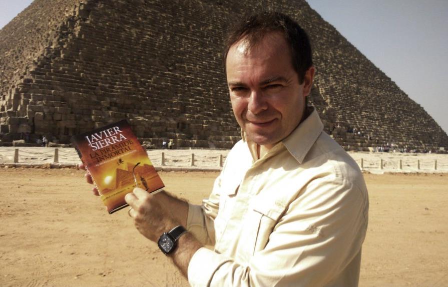 Javier Sierra sigue la pista de Napoleón en un nuevo viaje a la Gran Pirámide