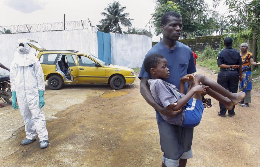 Ebola deja al menos 3,700 niños huérfanos en África Occidental
