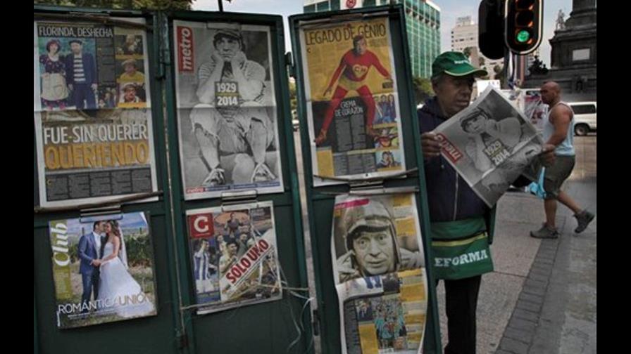 Chespirito es velado en Televisa