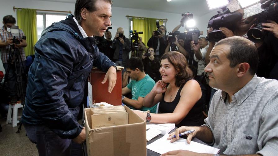 Lacalle Pou afirma que espera tranquilo resultado de elecciones uruguaya