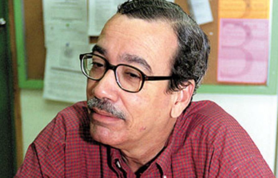 José Antinoe Fiallo dice que las consultas de Danilo Medina fueron excluyentes