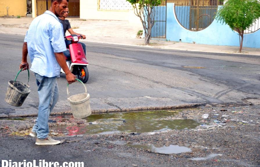 Las aguas residuales afectan a varios sectores de Santiago