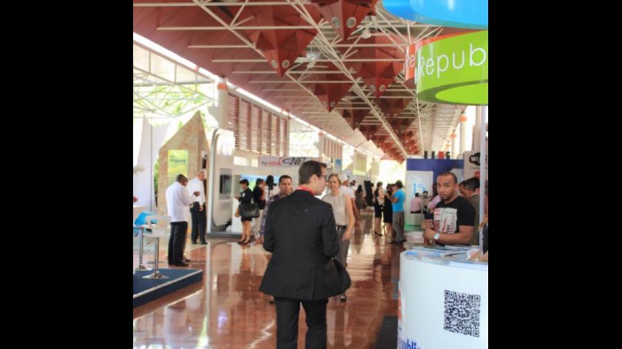 Concluye el DATE 2015 con saldo favorable de negocios