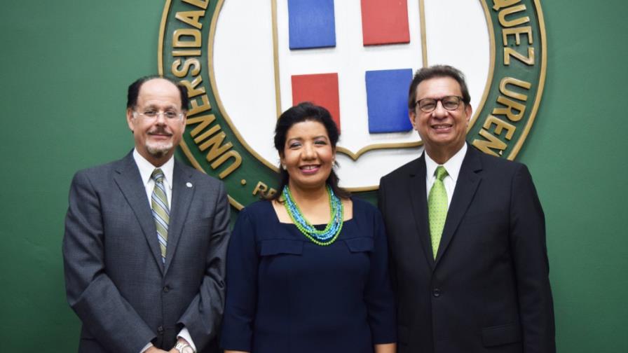 UNPHU celebra Semana de la Investigación Científica e Innovación Tecnológica 2015