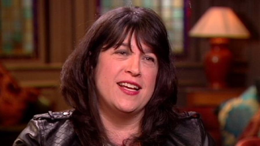 E.L. James anuncia versión de 50 sombras desde la óptica de Grey